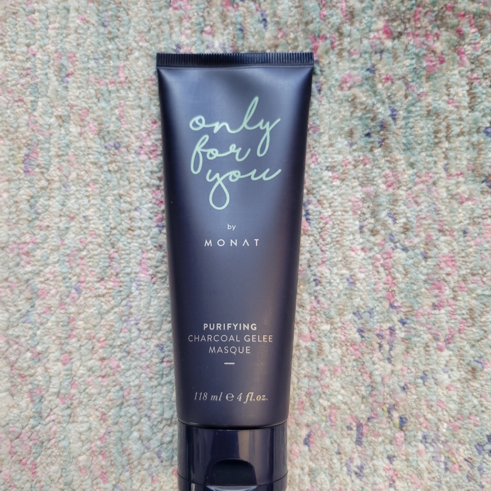 Monat Purifying Charcoal Gelee Masque
